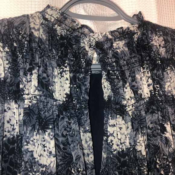 Joie Baltic Print Mini Size Large N.W.T. $ Retails $ 348.00 Asking $ 60.00 - Picture 8 of 10